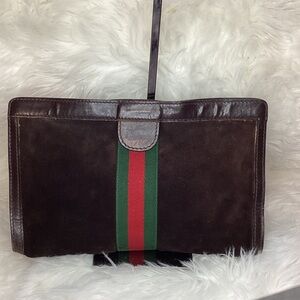 Vintage Gucci Ophidia clutch bag in brown suede with a red and green web stripe